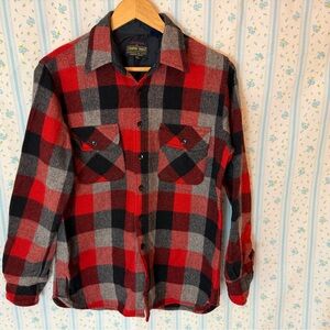 Vintage Wool Blend Red and Black Plaid Flannel Shirt - size M